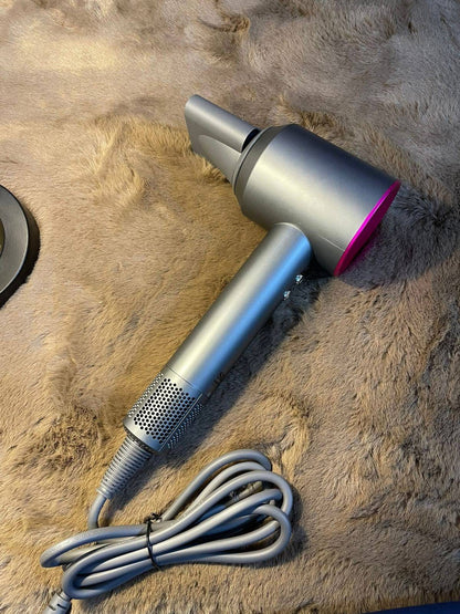 SLEEK PROFESSIONAL HAIR DRYER ®