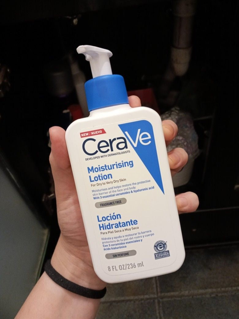 CeraVe Moisturising Lotion (236ml) – For Dry to Very Dry Skin